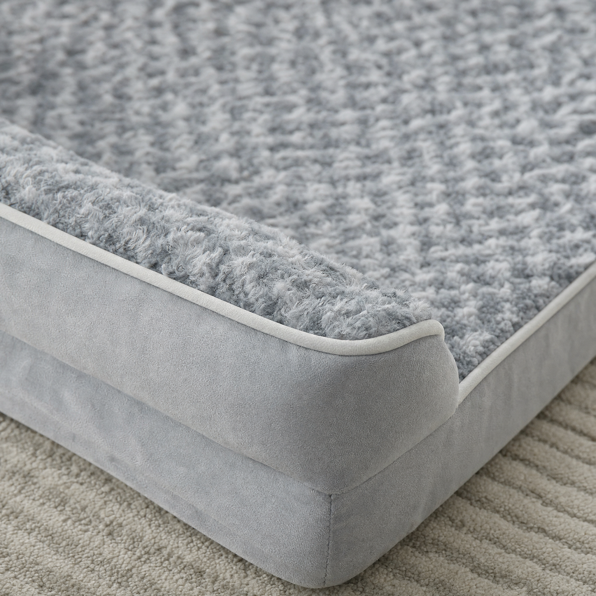 Harbour Bolster Orthopedic Dog Sofa Bed with Waterproof Liner — detail