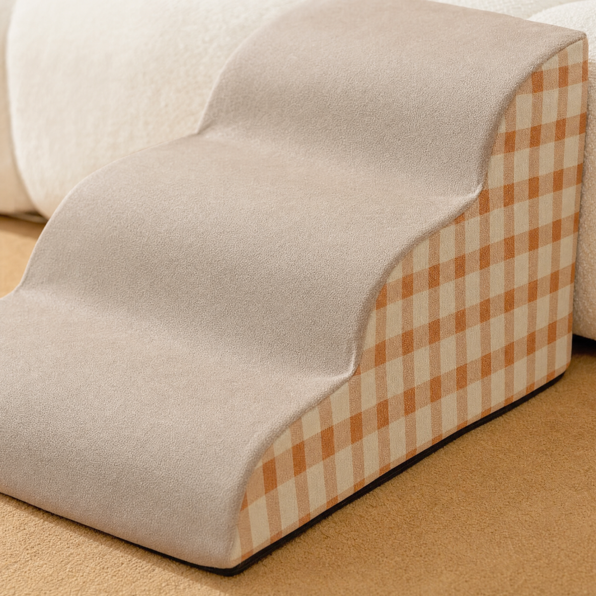 Gentle Slope Foam Dog Steps — detail